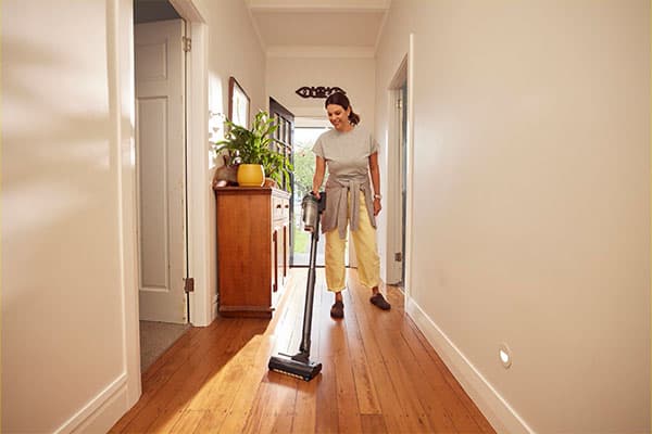 Women with vacuum.
