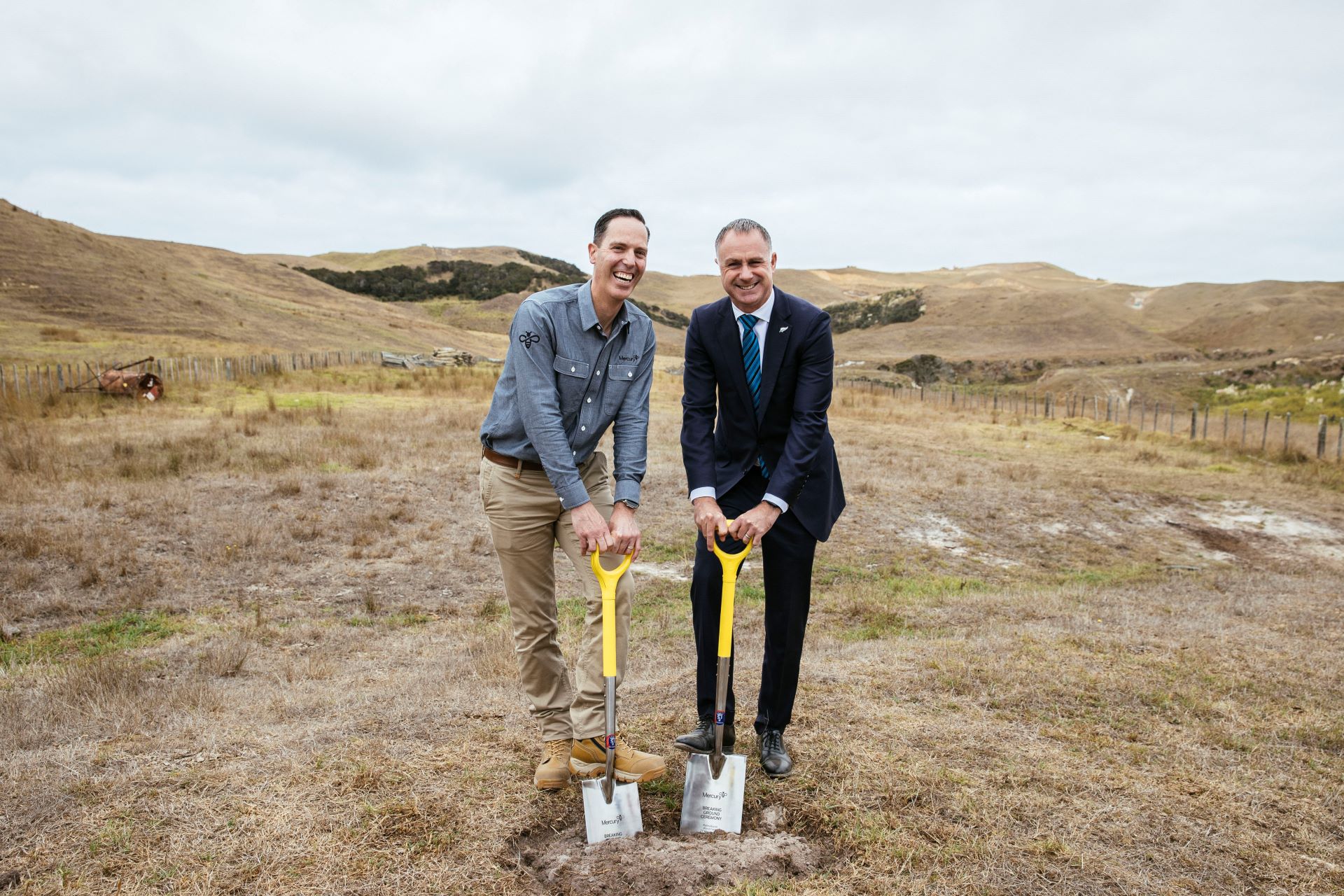 stew hamilton and simon watts breaking ground with spades