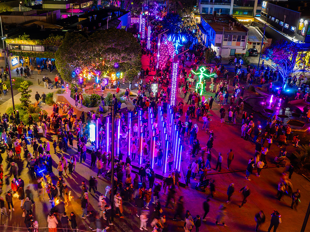 Takapuna Winter Lights Hero 1000x750